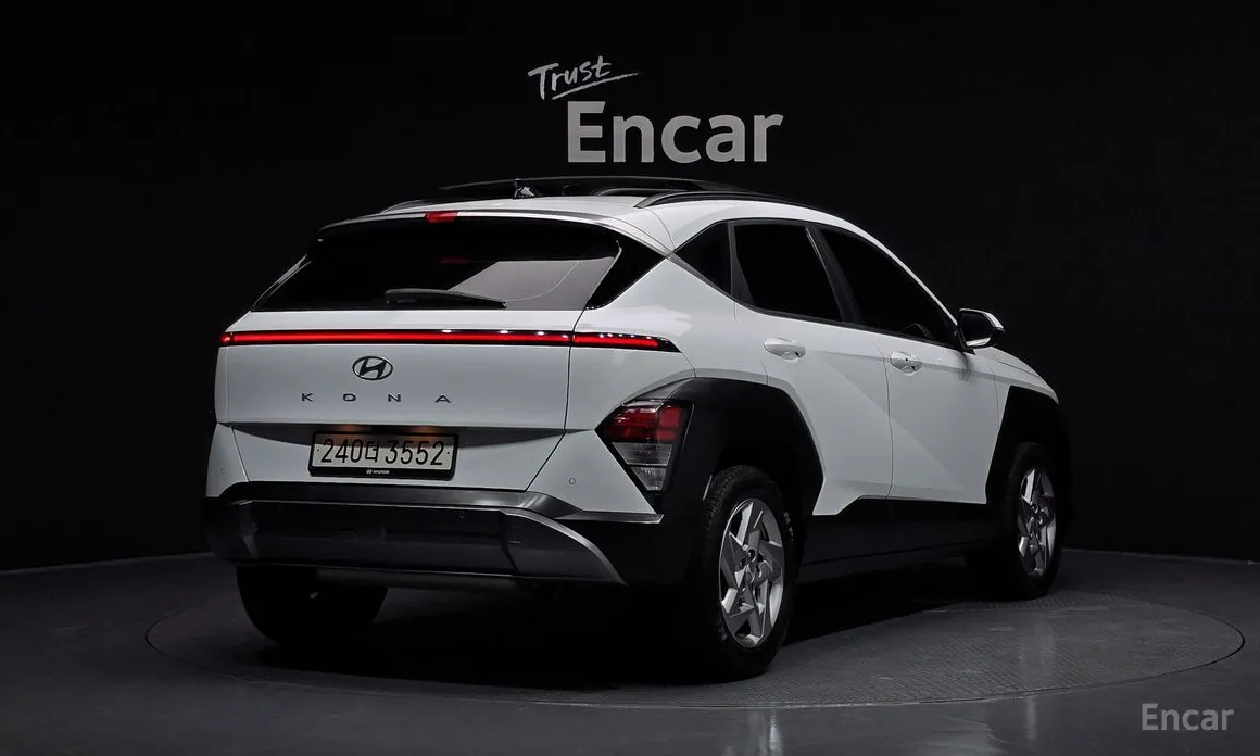 Фото 2 - Hyundai Kona