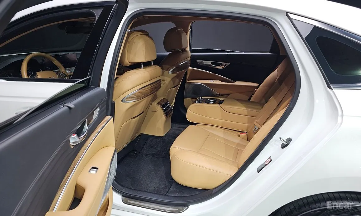 Фото 11 - Kia K9