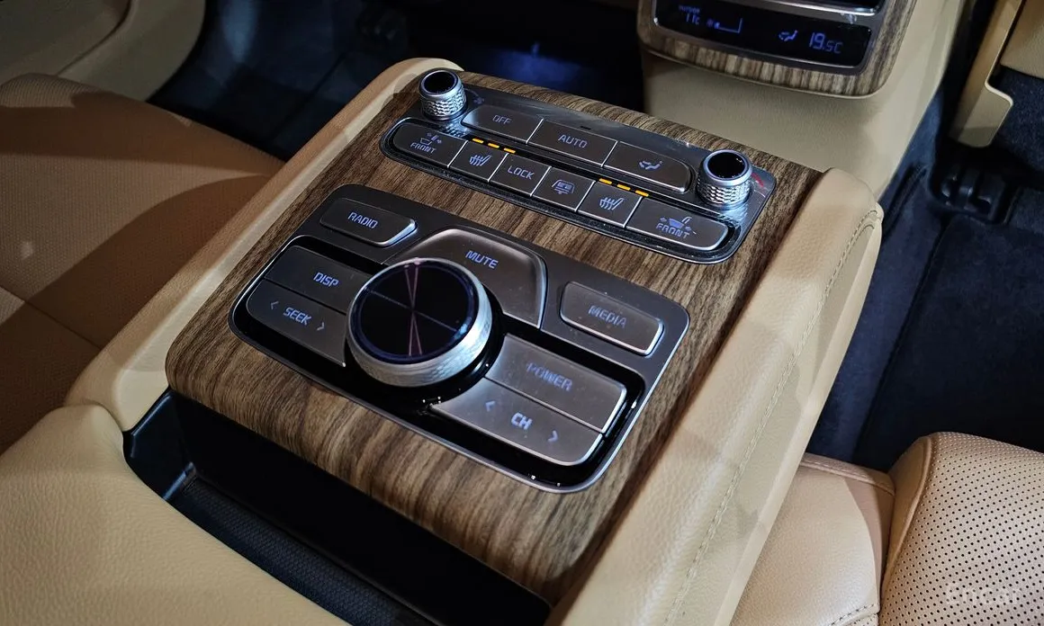 Фото 19 - Kia K9