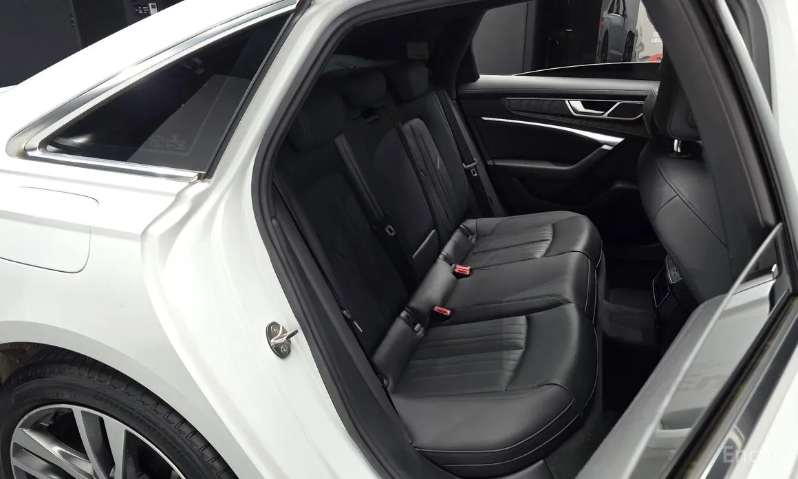 Фото 11 - Audi A6