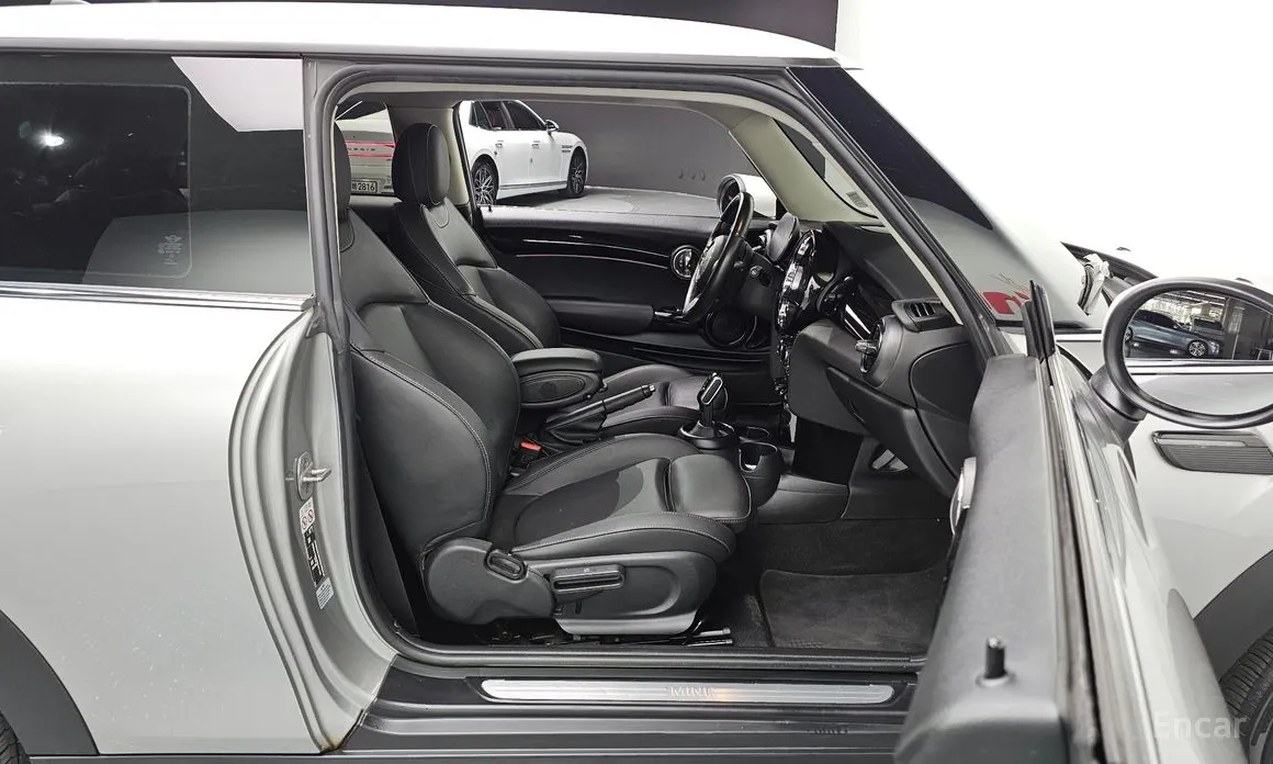 Фото 11 - Mini Cooper