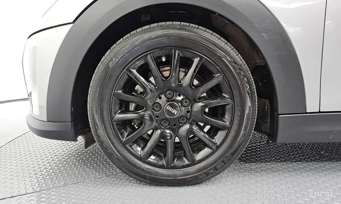 Фото 5 - Mini Cooper