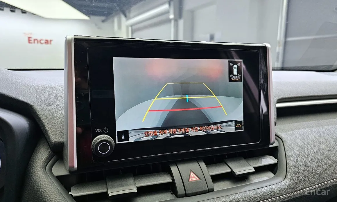 Фото 17 - Toyota RAV4