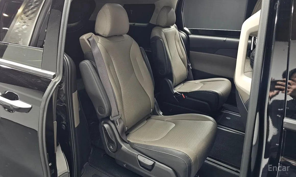 Фото 11 - Kia Carnival