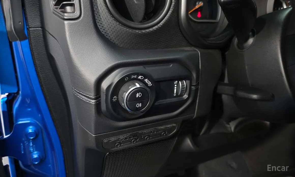 Фото 18 - Jeep Wrangler