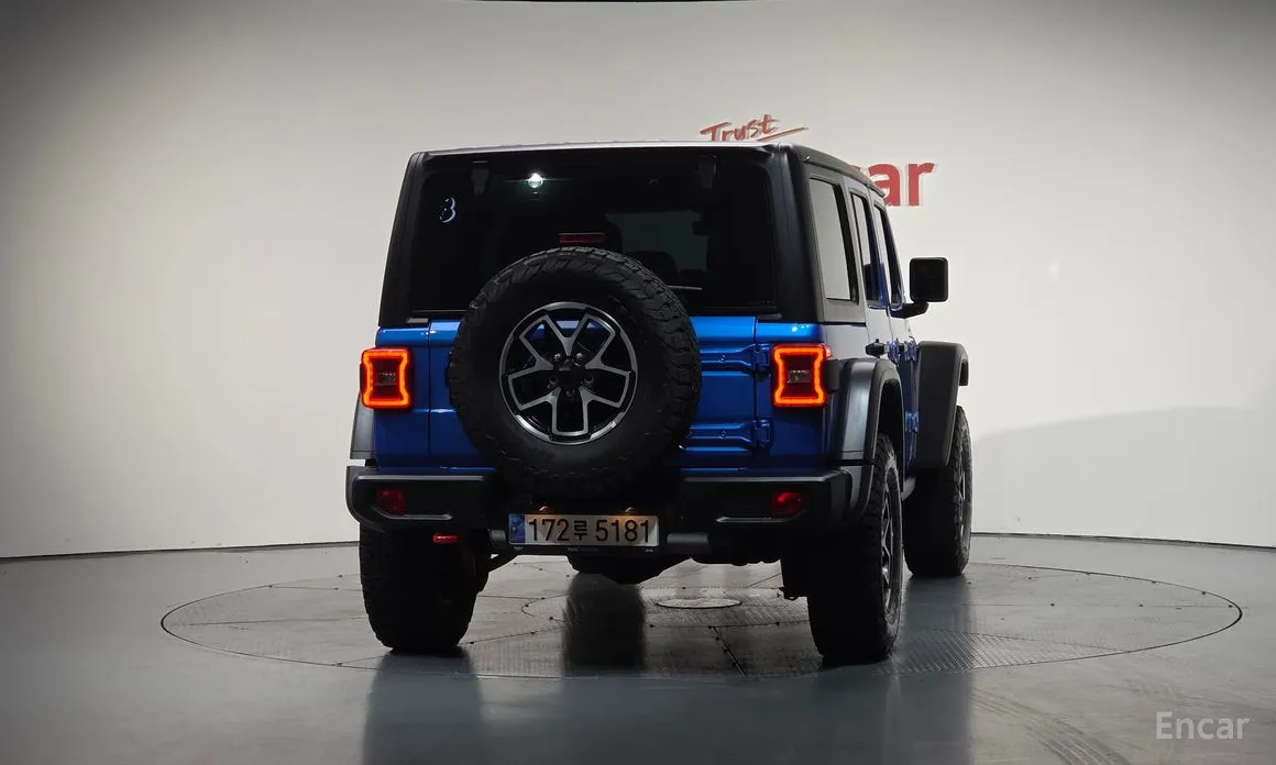 Фото 4 - Jeep Wrangler