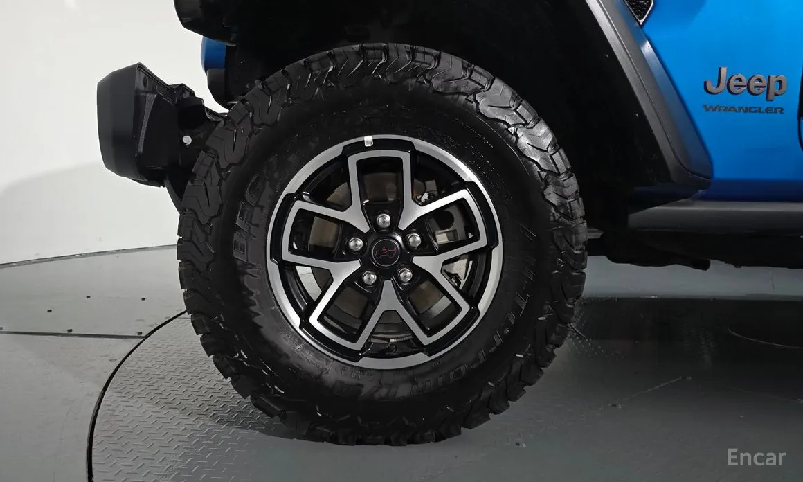 Фото 5 - Jeep Wrangler