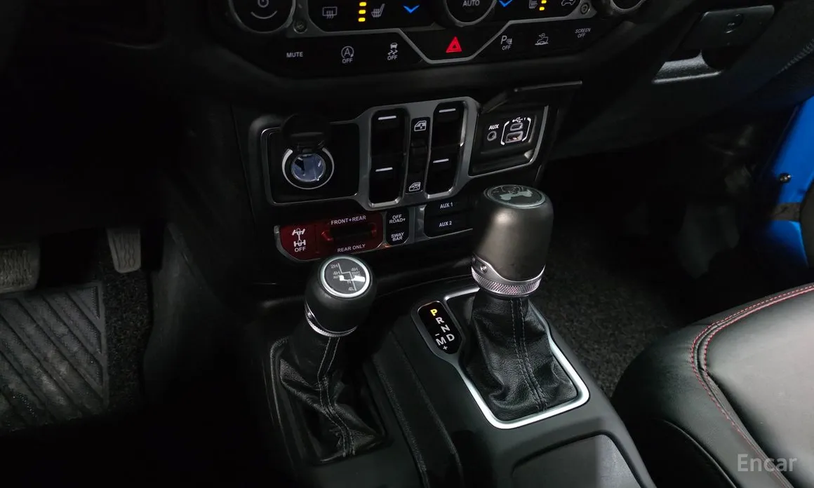 Фото 9 - Jeep Wrangler