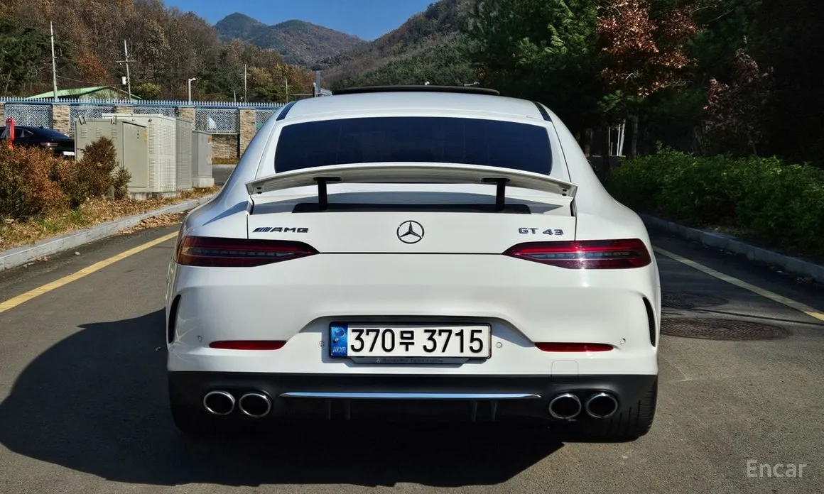 Фото 5 - Mercedes-Benz AMG GT