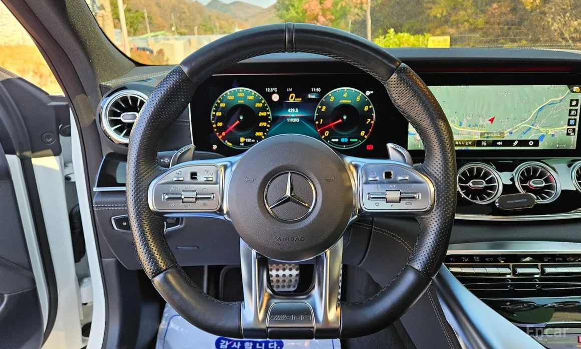 Фото 8 - Mercedes-Benz AMG GT