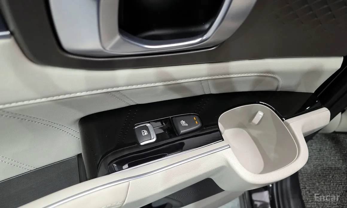 Фото 17 - Kia Sorento