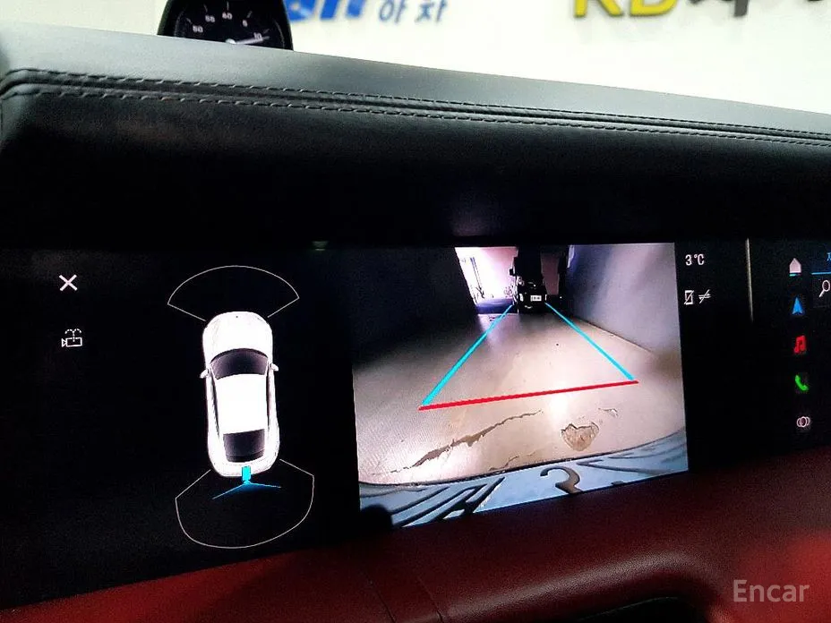 Фото 11 - Porsche Taycan