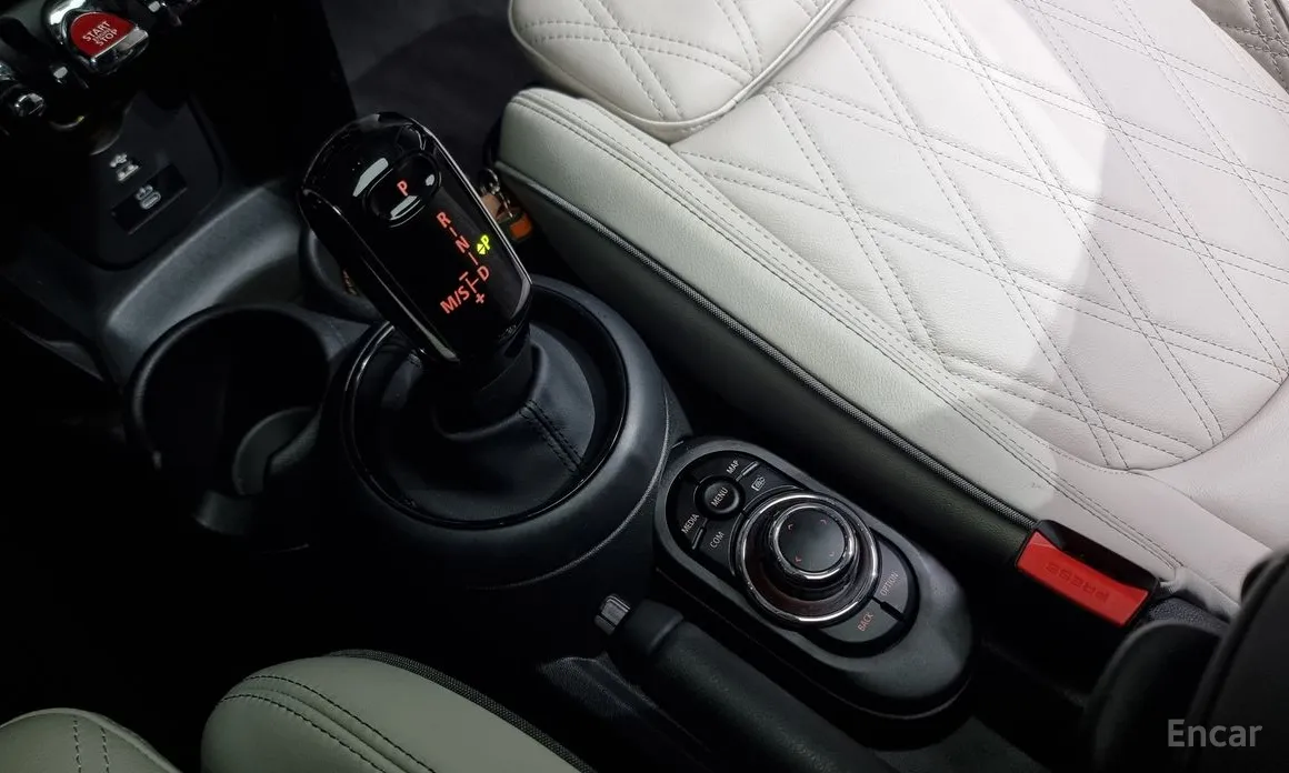 Фото 9 - Mini Cooper