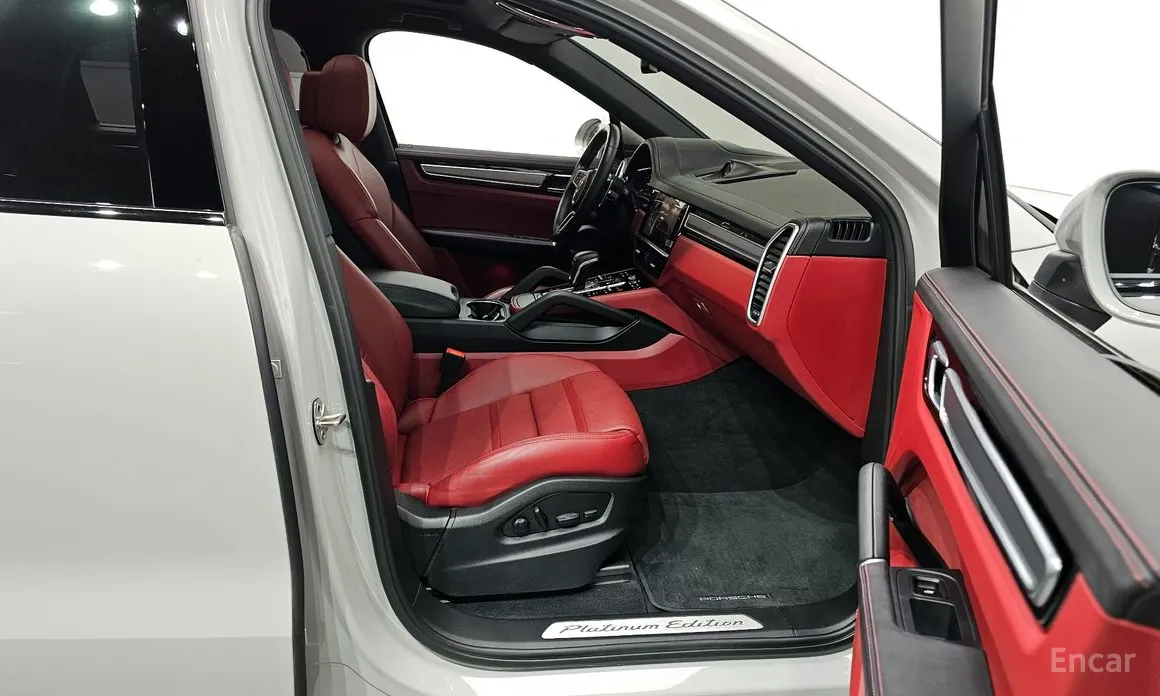 Фото 11 - Porsche Cayenne