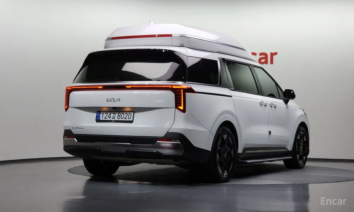 Фото 2 - Kia Carnival