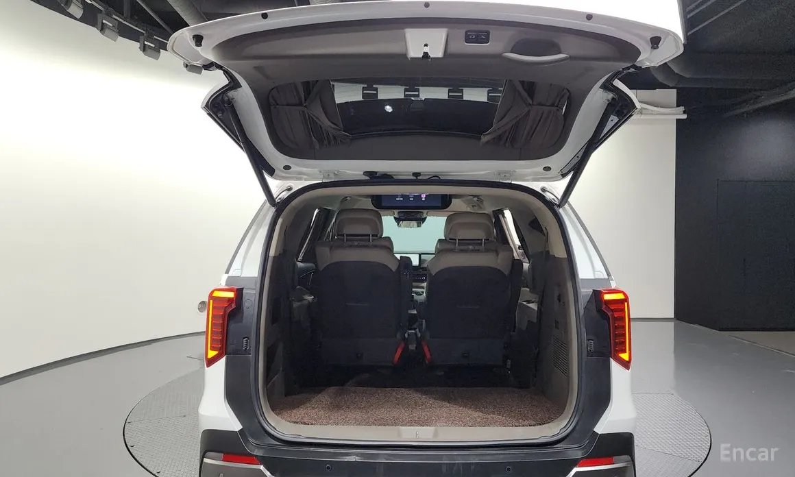 Фото 20 - Kia Carnival