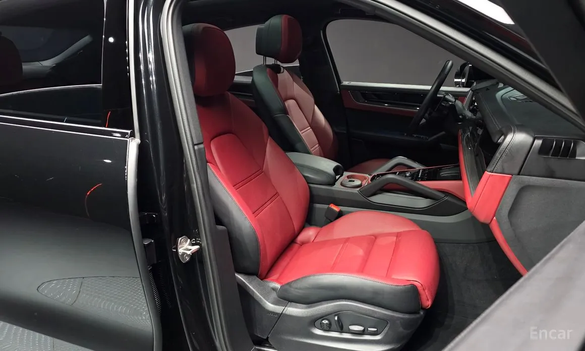 Фото 10 - Porsche Cayenne