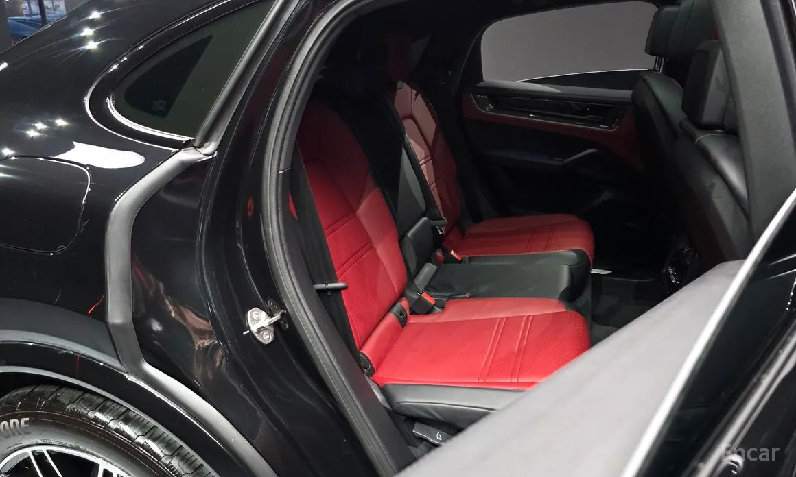 Фото 12 - Porsche Cayenne