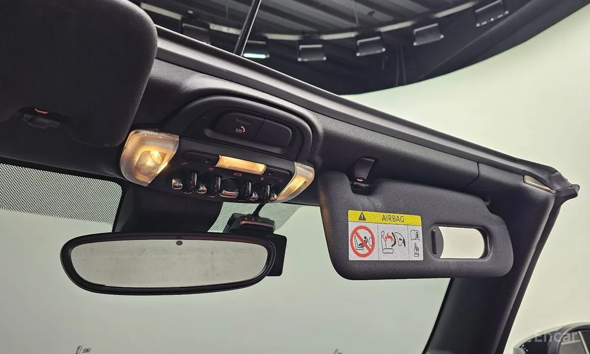 Фото 18 - Mini Cooper Convertible