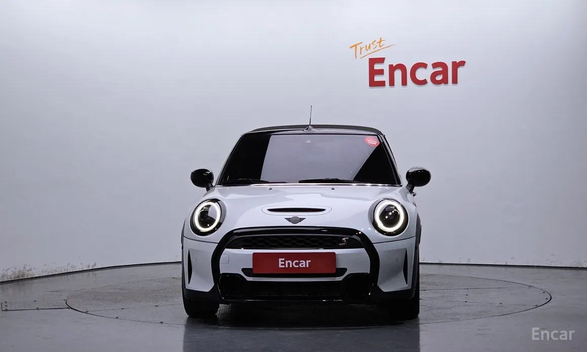 Фото 3 - Mini Cooper Convertible