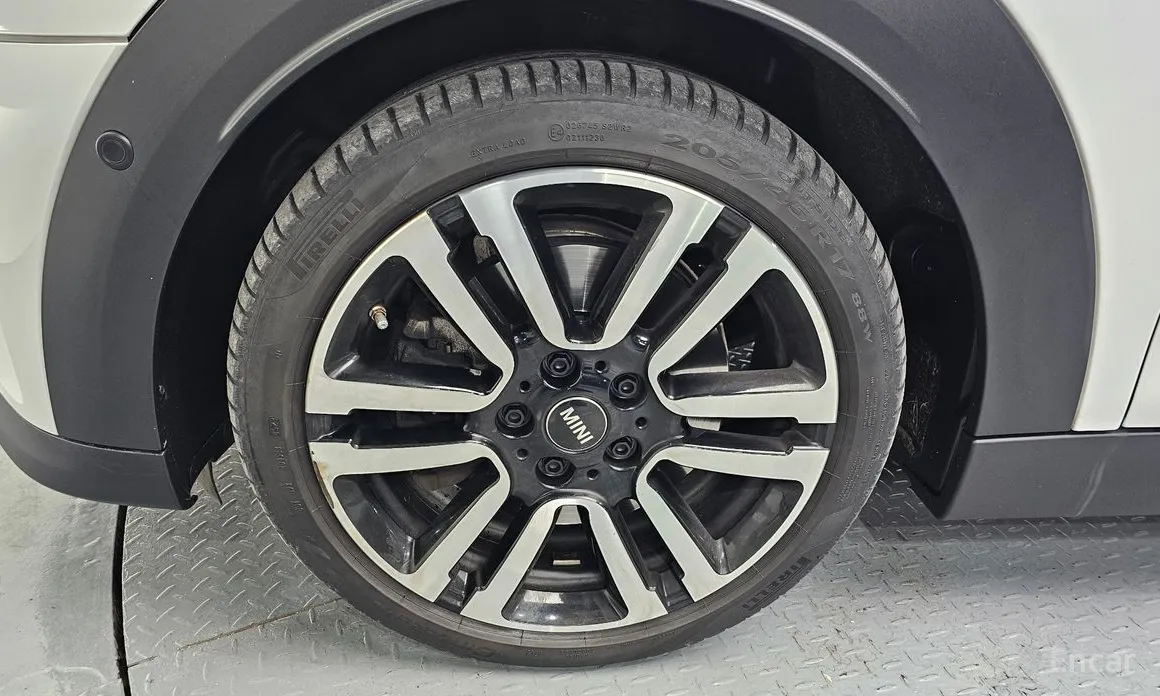 Фото 5 - Mini Cooper Convertible