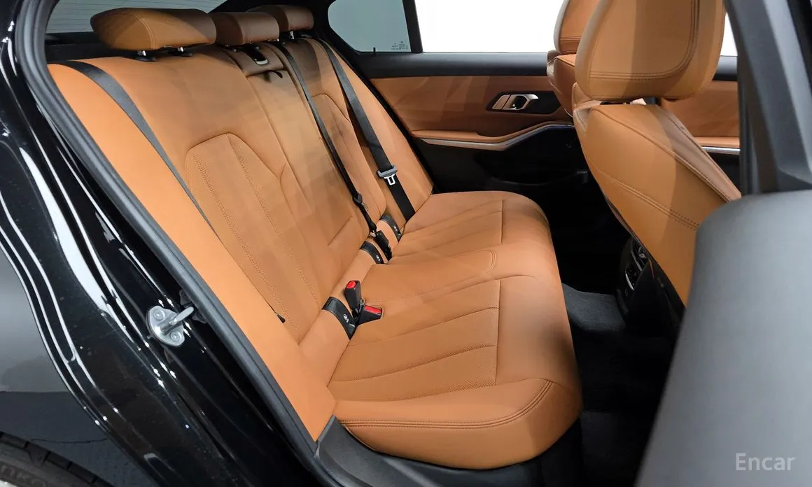 Фото 12 - BMW 3 Series