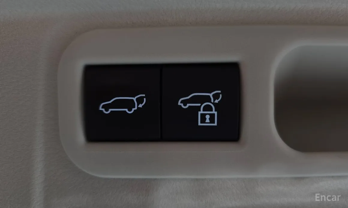 Фото 20 - Lexus LM