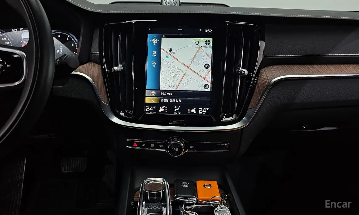 Фото 14 - Volvo S60