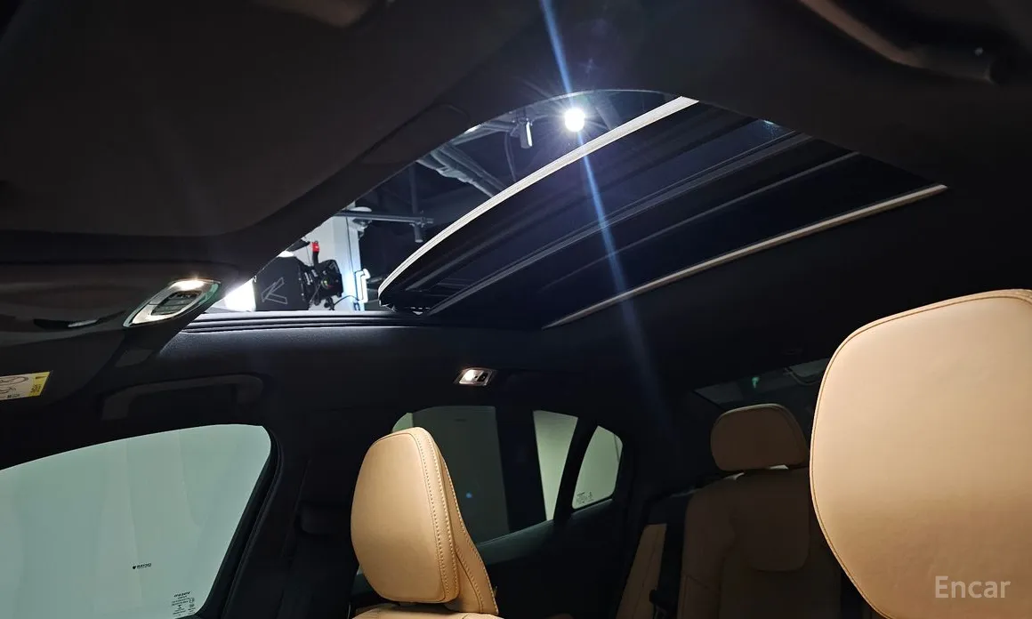 Фото 16 - Volvo S60