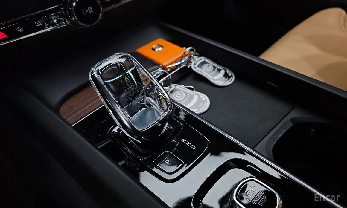 Фото 9 - Volvo S60