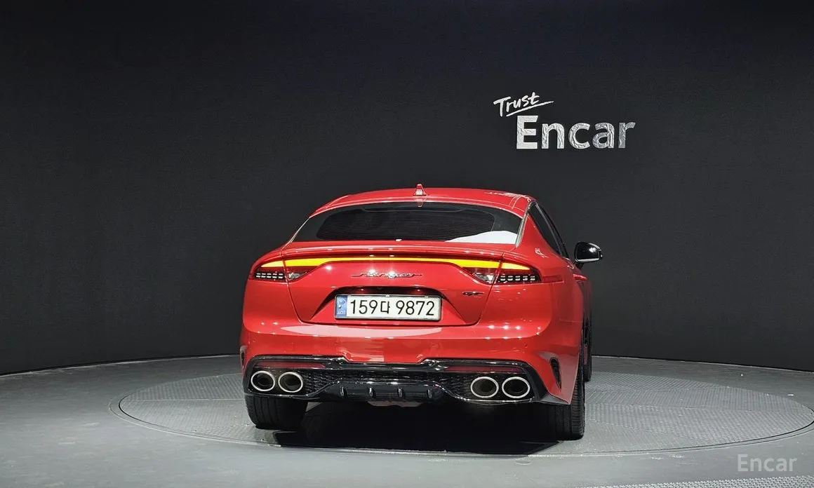 Фото 4 - Kia Stinger