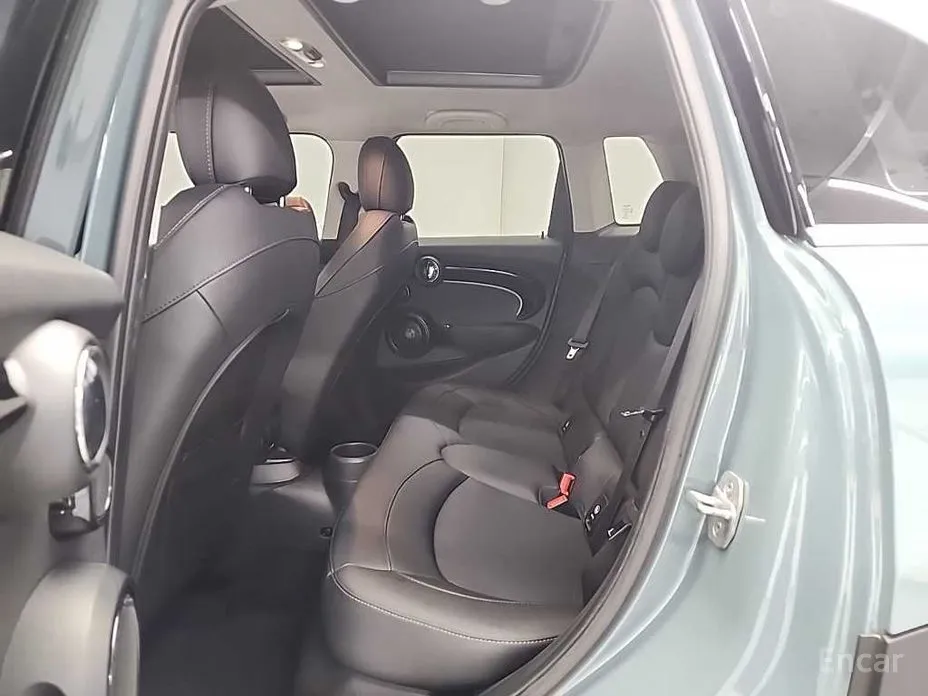 Фото 12 - Mini Cooper