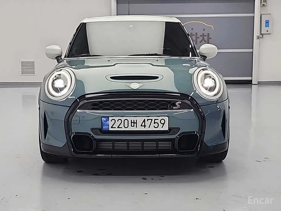 Фото 2 - Mini Cooper