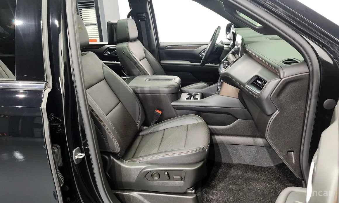 Фото 11 - Chevrolet Tahoe