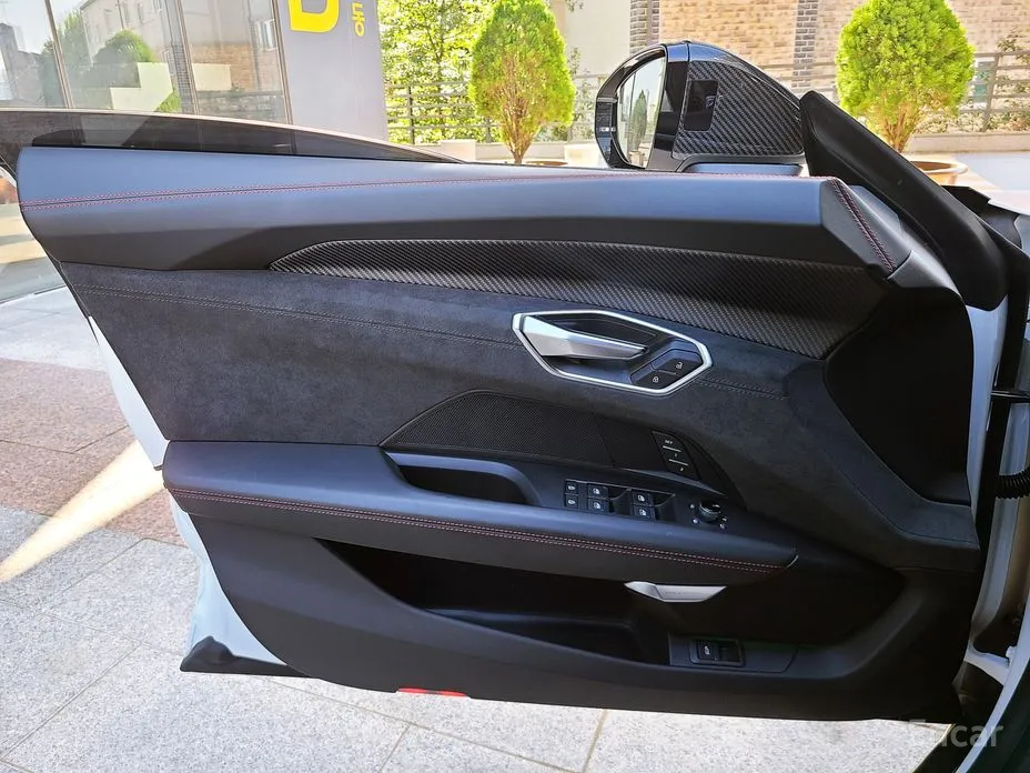 Фото 15 - Audi RS e-tron GT