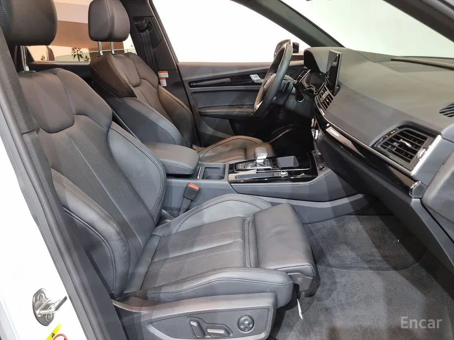 Фото 12 - Audi Q5