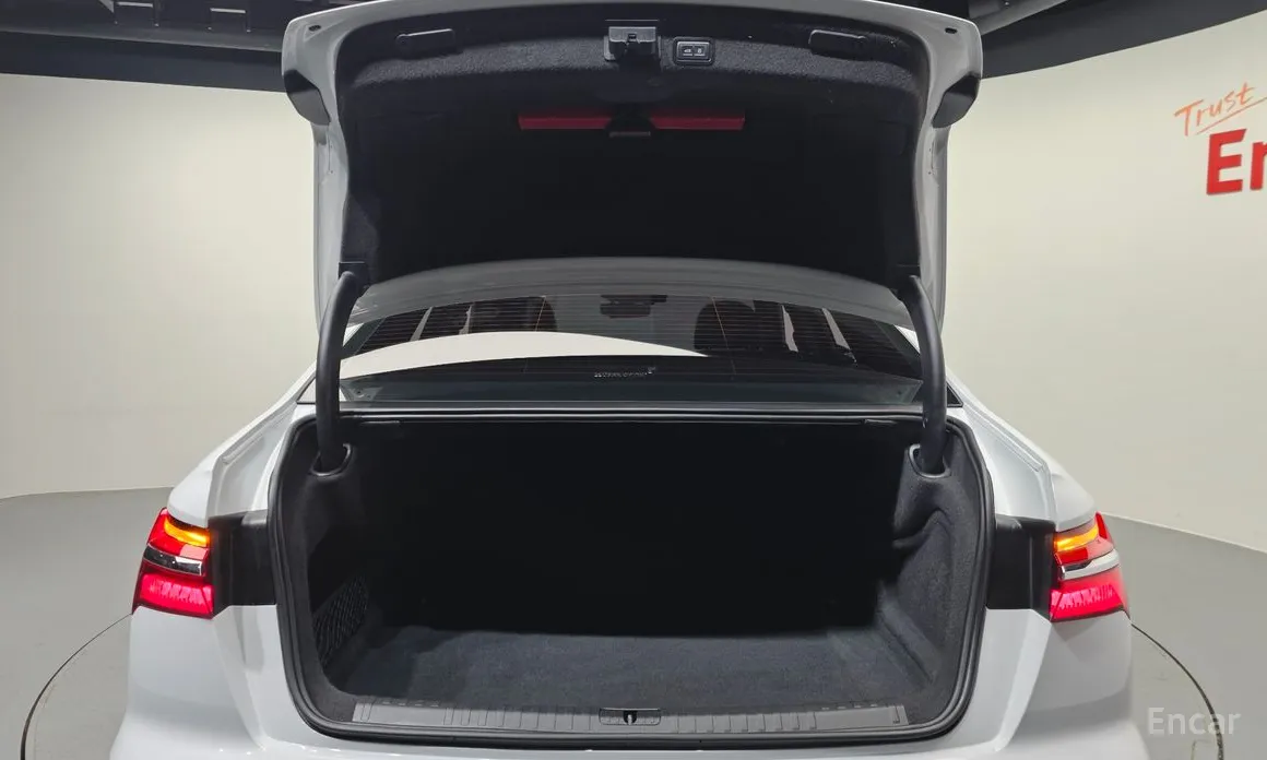 Фото 20 - Audi A6