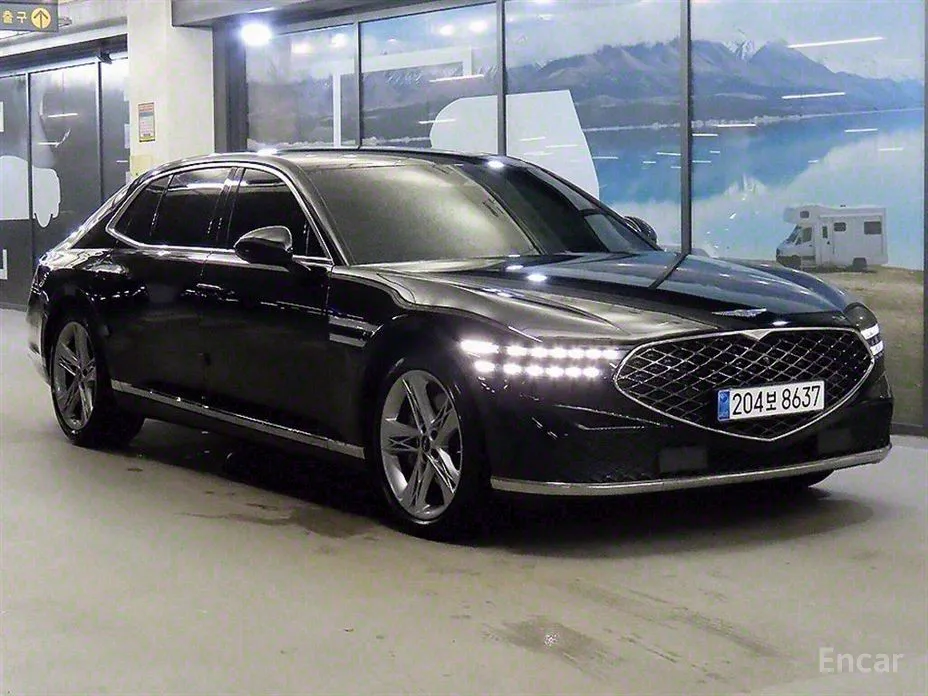 Фото 1 - Genesis G90