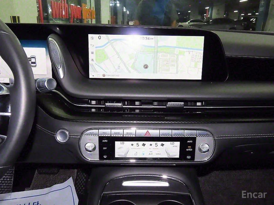 Фото 11 - Genesis G90