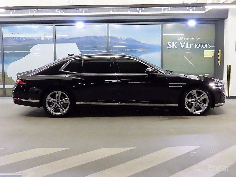 Фото 3 - Genesis G90