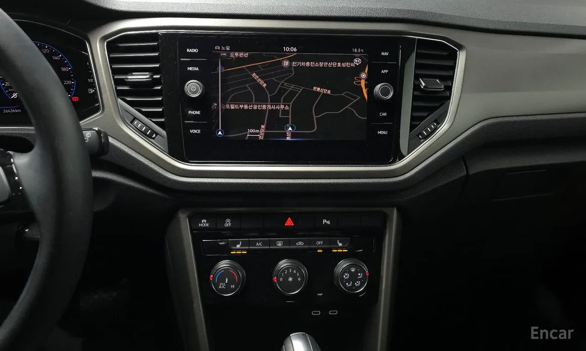 Фото 16 - Volkswagen T-Roc