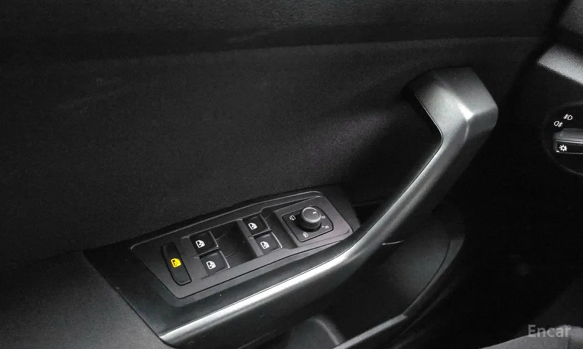 Фото 17 - Volkswagen T-Roc