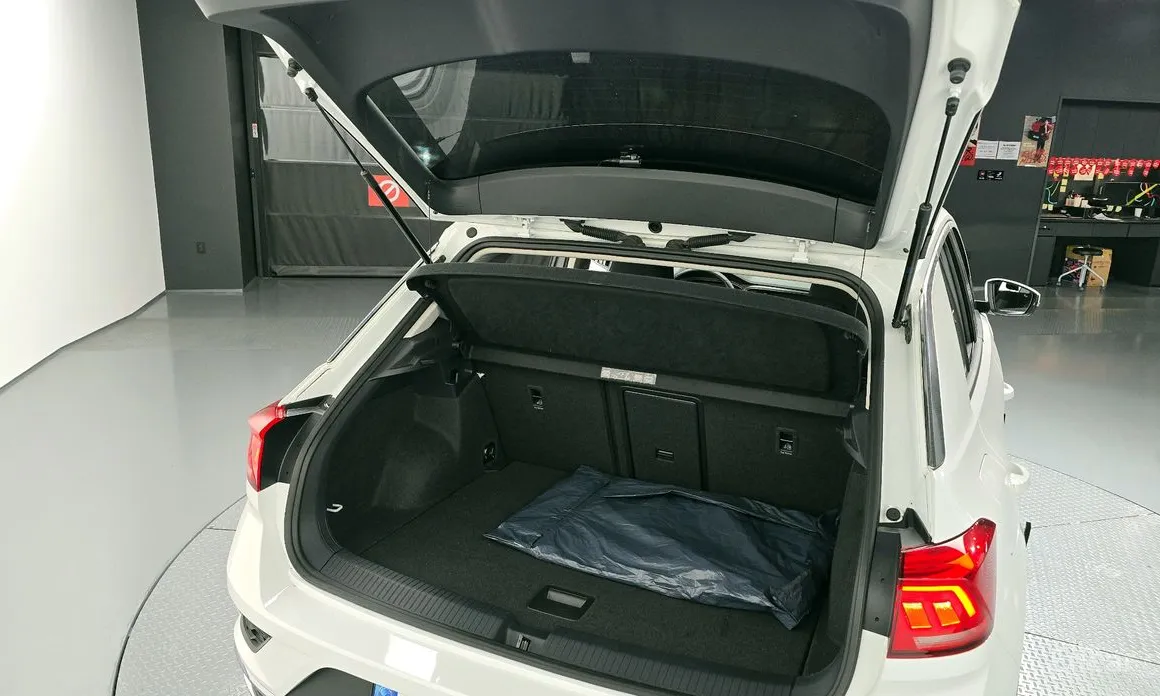 Фото 20 - Volkswagen T-Roc