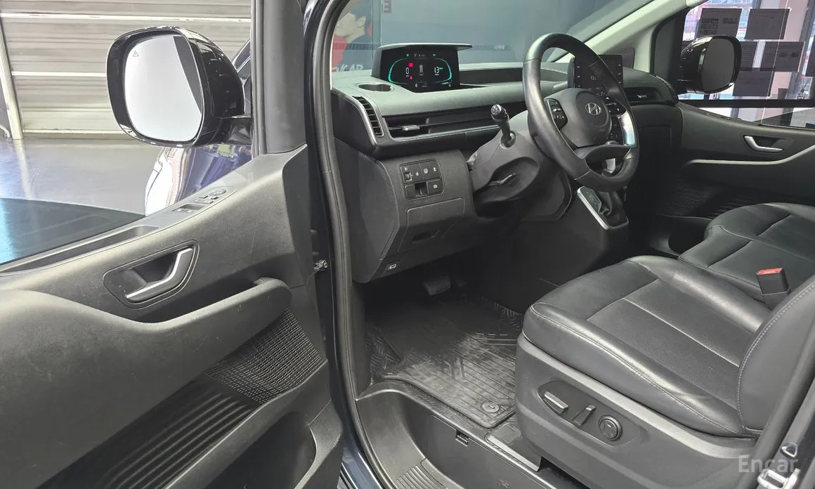 Фото 11 - Hyundai Staria