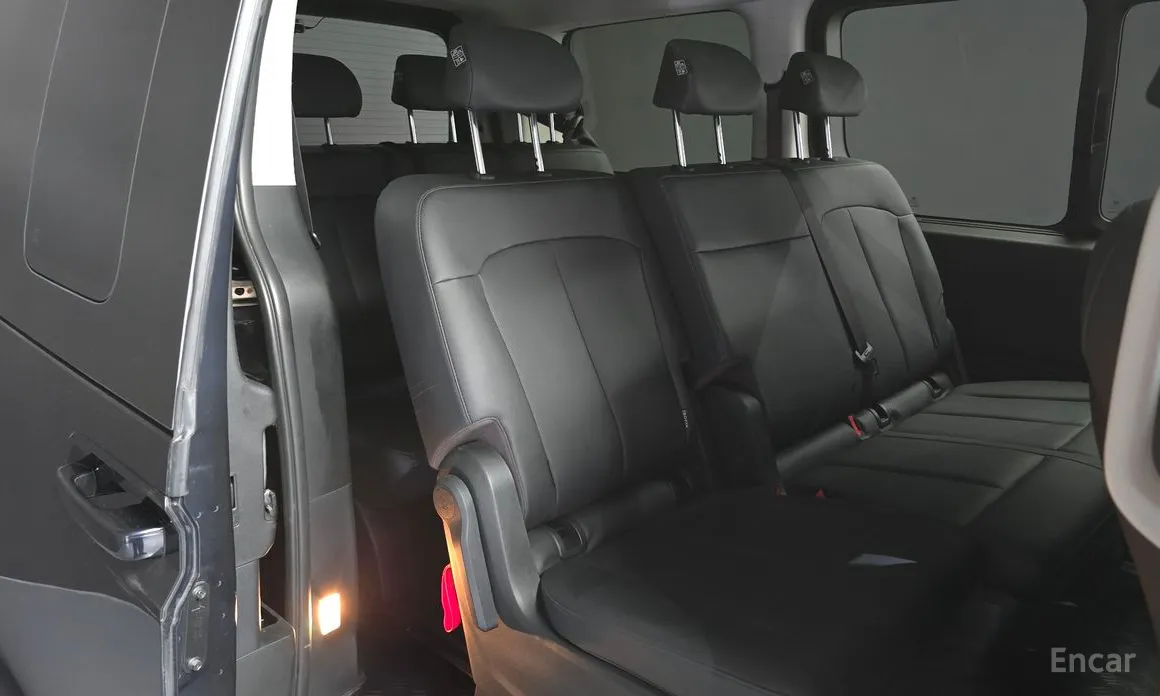 Фото 13 - Hyundai Staria