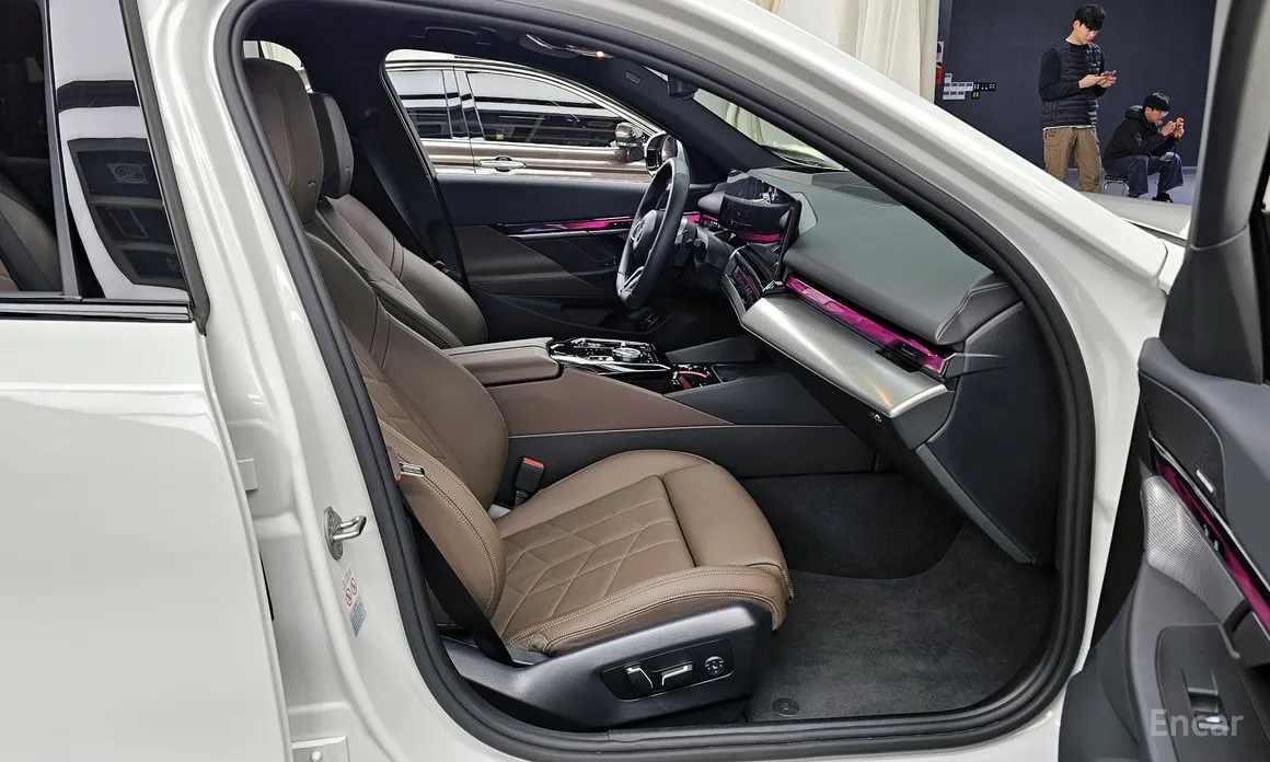 Фото 11 - BMW 5 Series