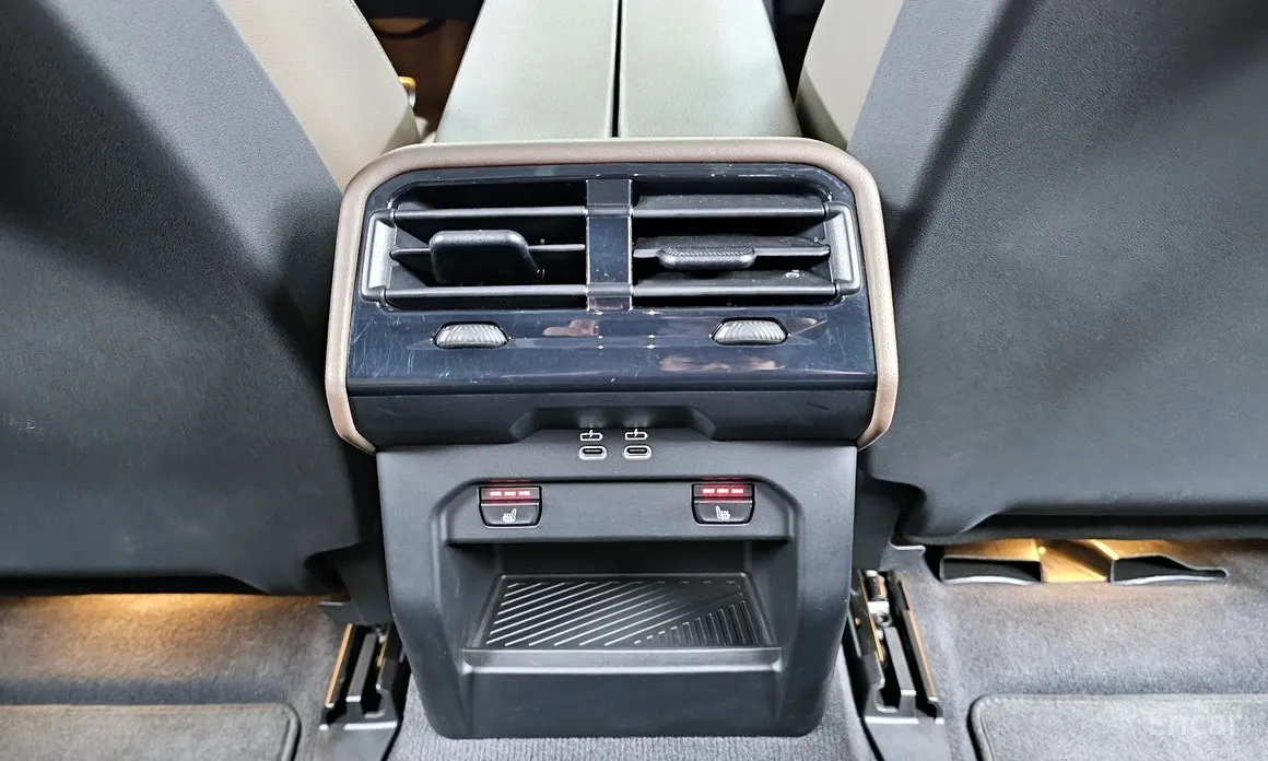 Фото 18 - BMW 5 Series