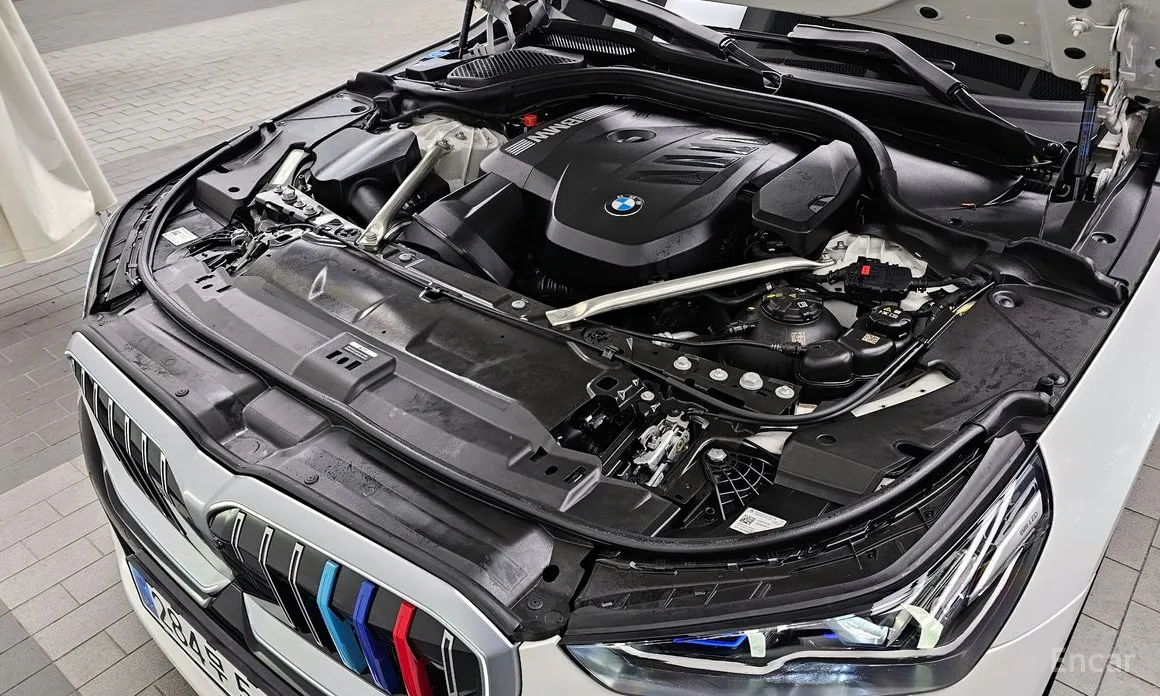 Фото 6 - BMW 5 Series