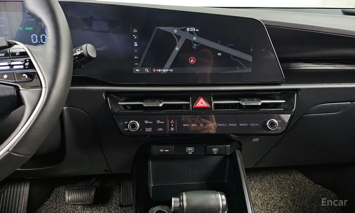 Фото 16 - Kia Niro