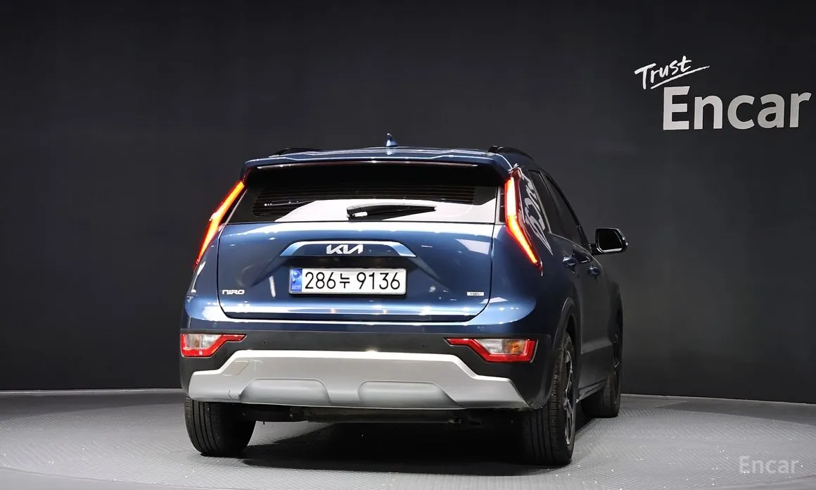 Фото 4 - Kia Niro